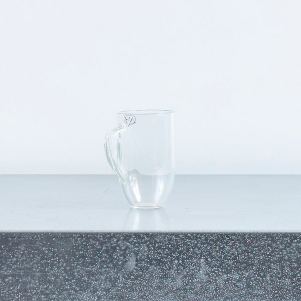 Petite tasse en verre à anse creuse - Transparent