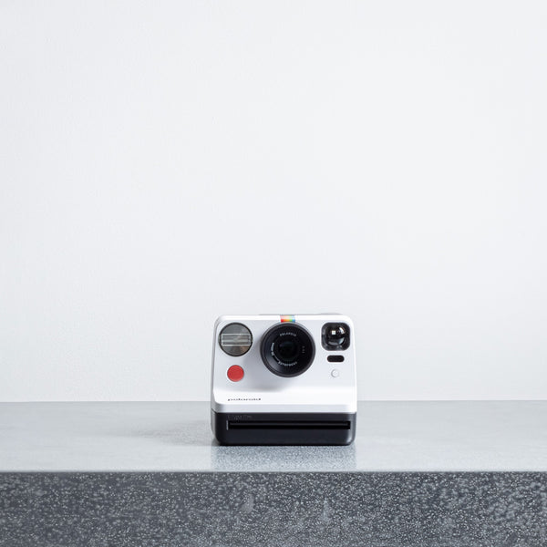 Appareil photo Polaroid Now - Noir & Blanc