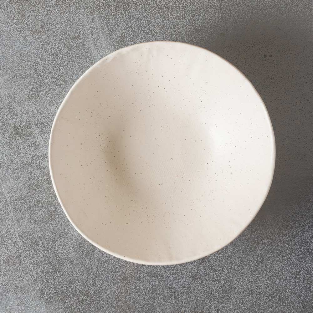 MADA - Assiette plate en grès réactif D27,5cm - blanc ventoux