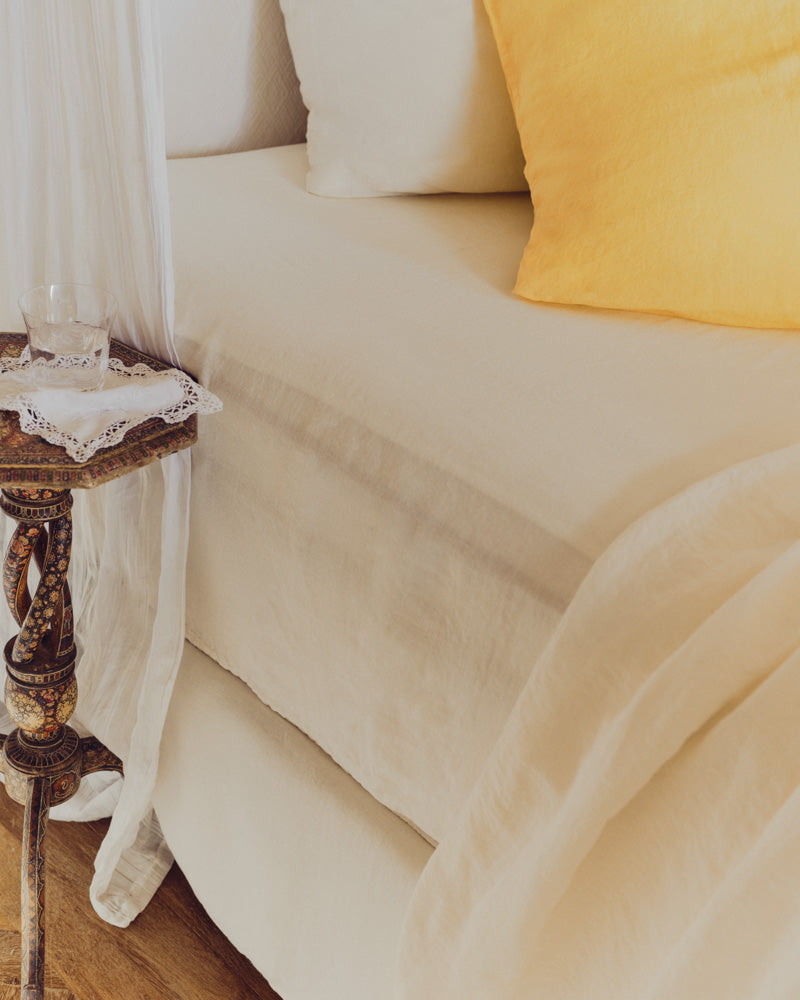 Washed linen fitted sheet - Seashell White – Merci Paris