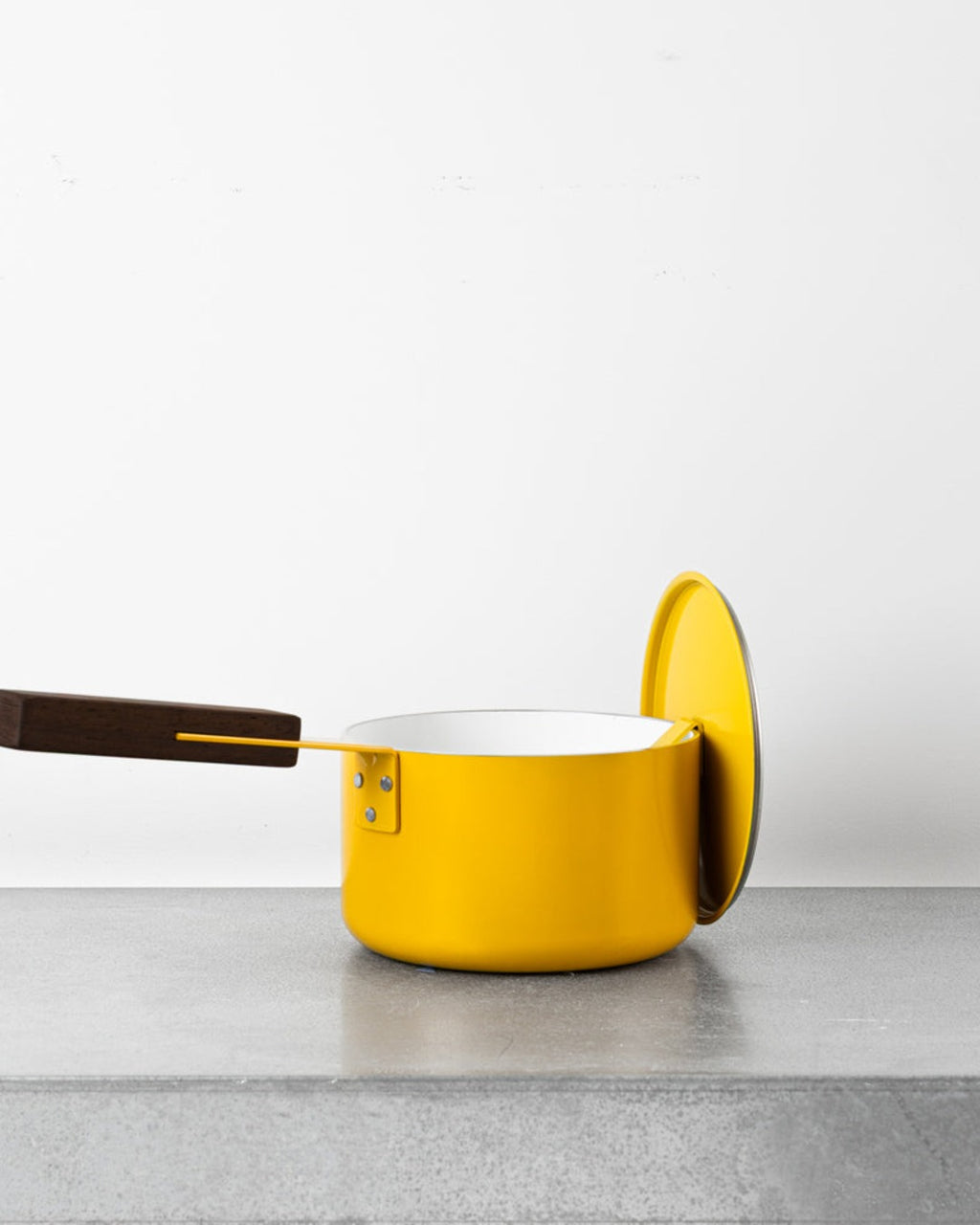 Kn Industrie - Casserole Saucepan - Jaune