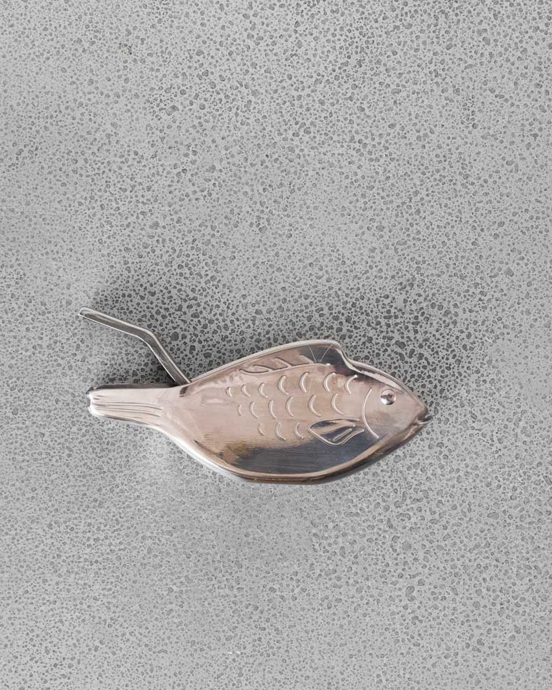 Lemon Wedge Squeezer - Fish