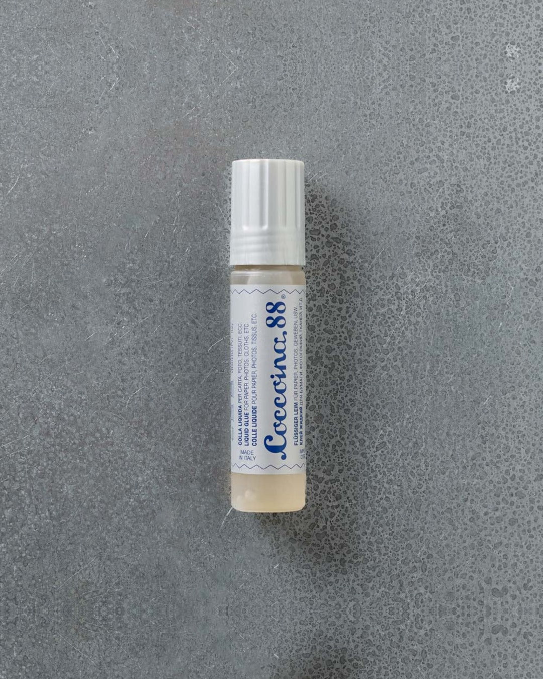 Tube De Colle Liquide