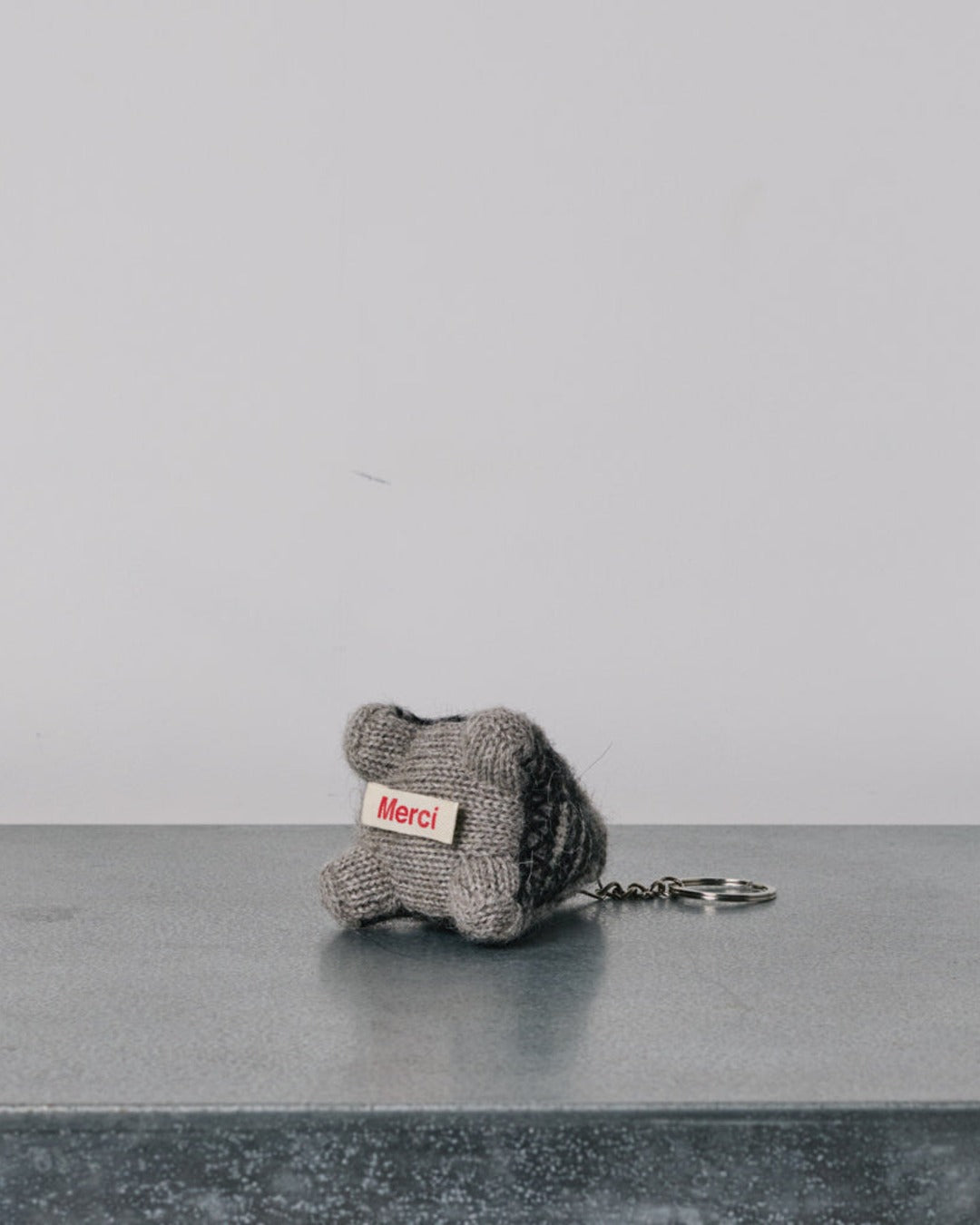 Merci - knitted key ring - Eiffel Tower