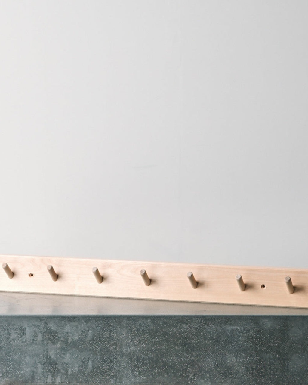 Iris Hantverk - Wooden Hook Rack - 7 Hooks