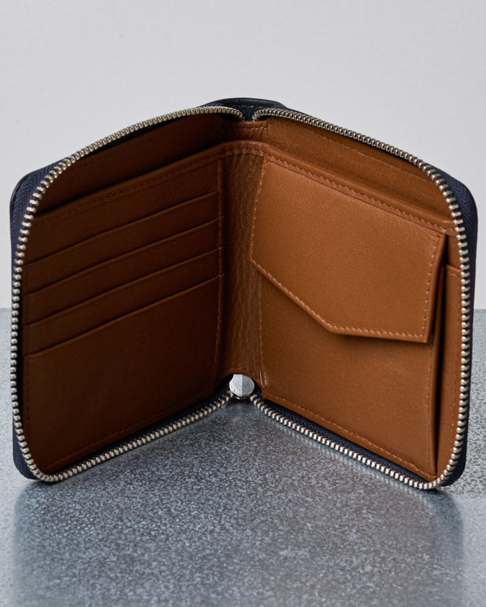『Porte-monnaie』(ーFeuille d'aluminiumー) Merci - Porte Monnaie Feuille Zip - Marine – Merci Paris