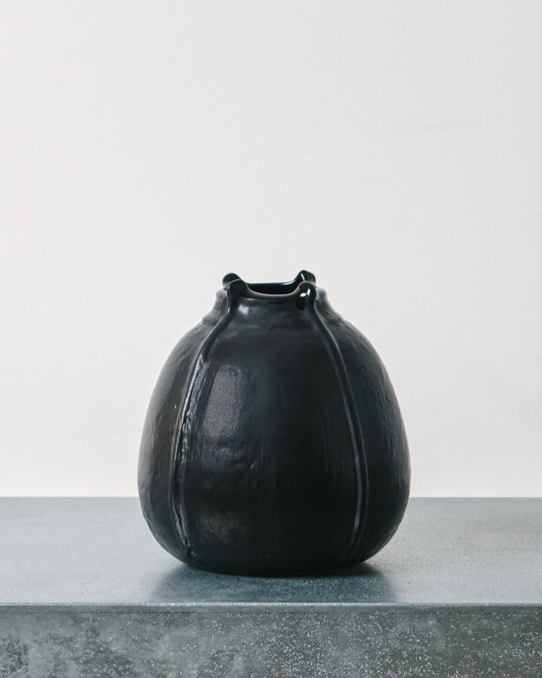 Jars Ceramistes - Seed Vase - Black