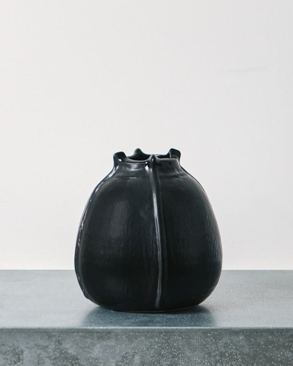 Jars Ceramistes - Seed Vase - Black