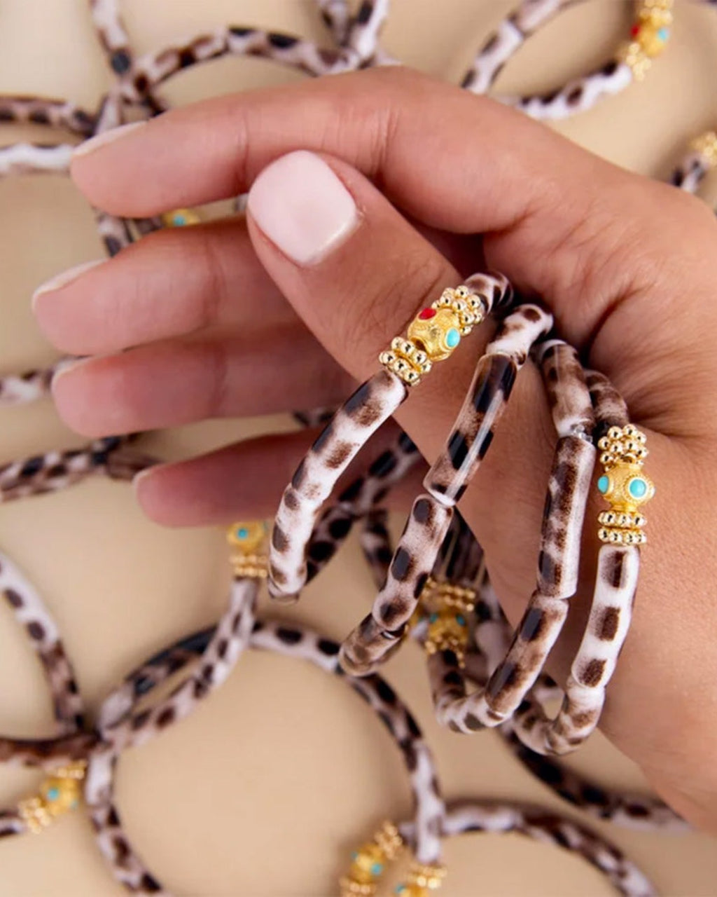 Juhu - Duo Mini Leo Bracelet - White & Brown