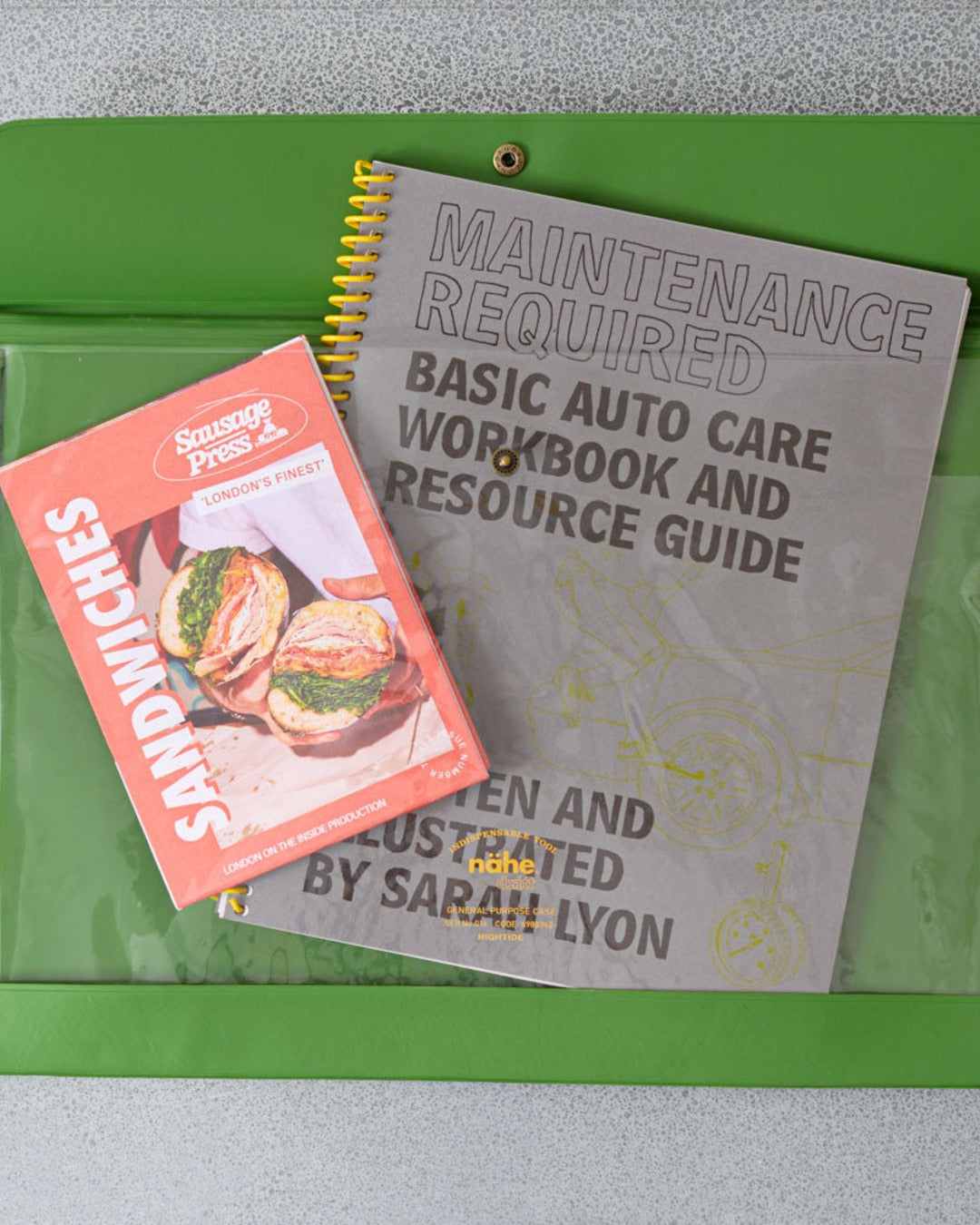 Náhe - Multipurpose Document Pouch - Green