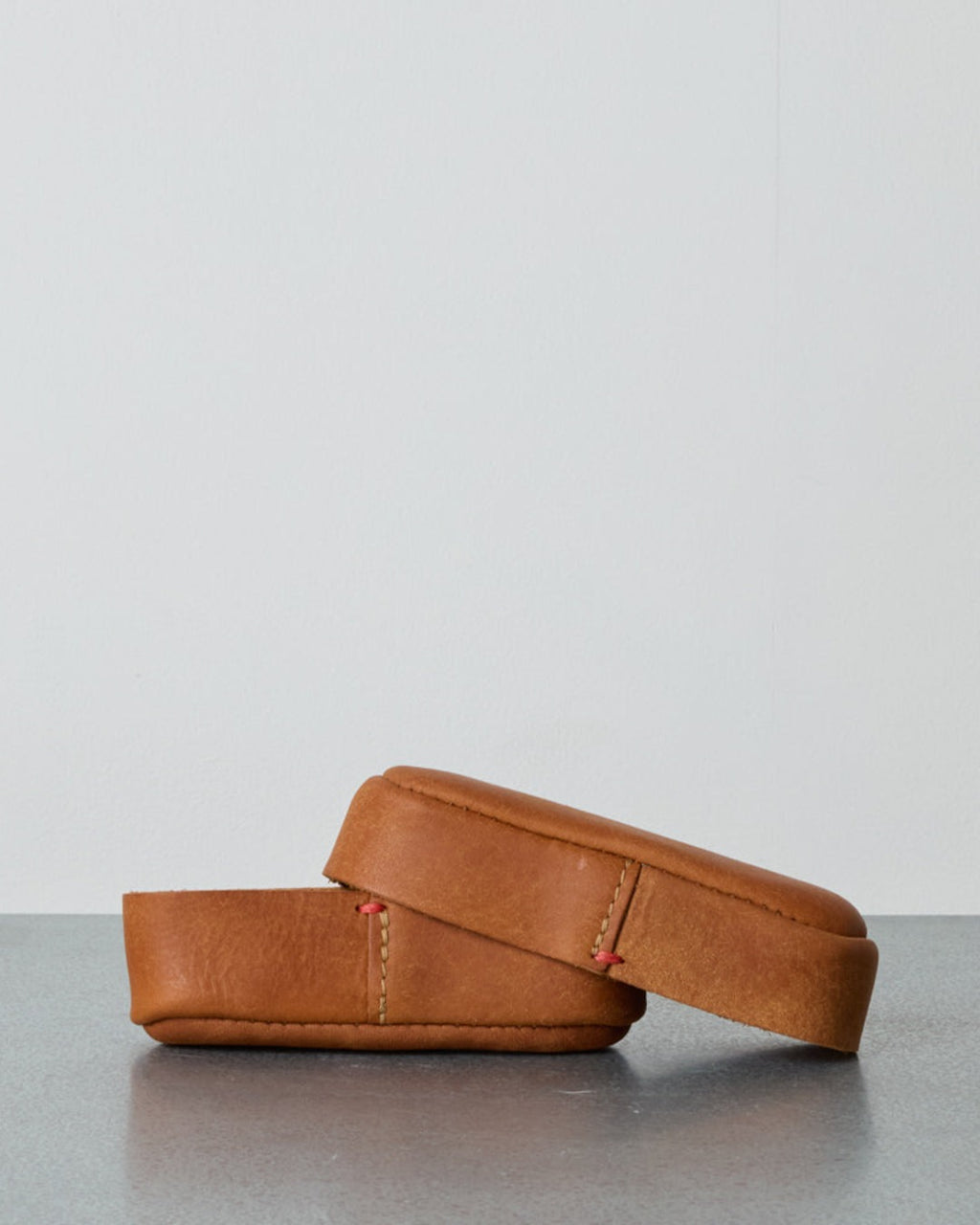 Classiky - Oval Leather Storage