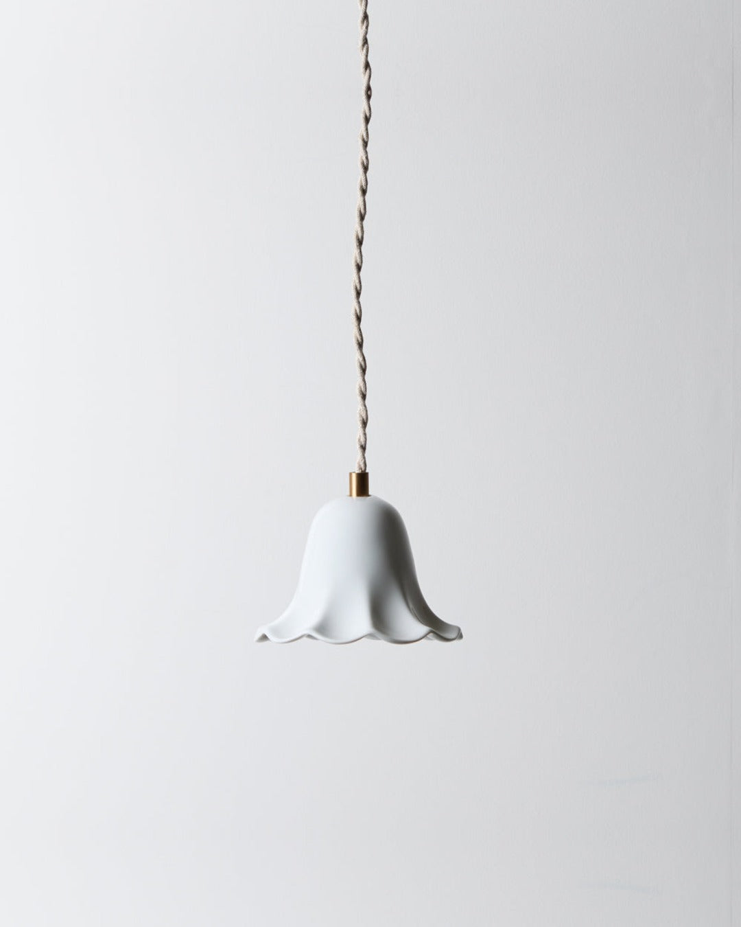 Enamoura - Pendant Light - Lili