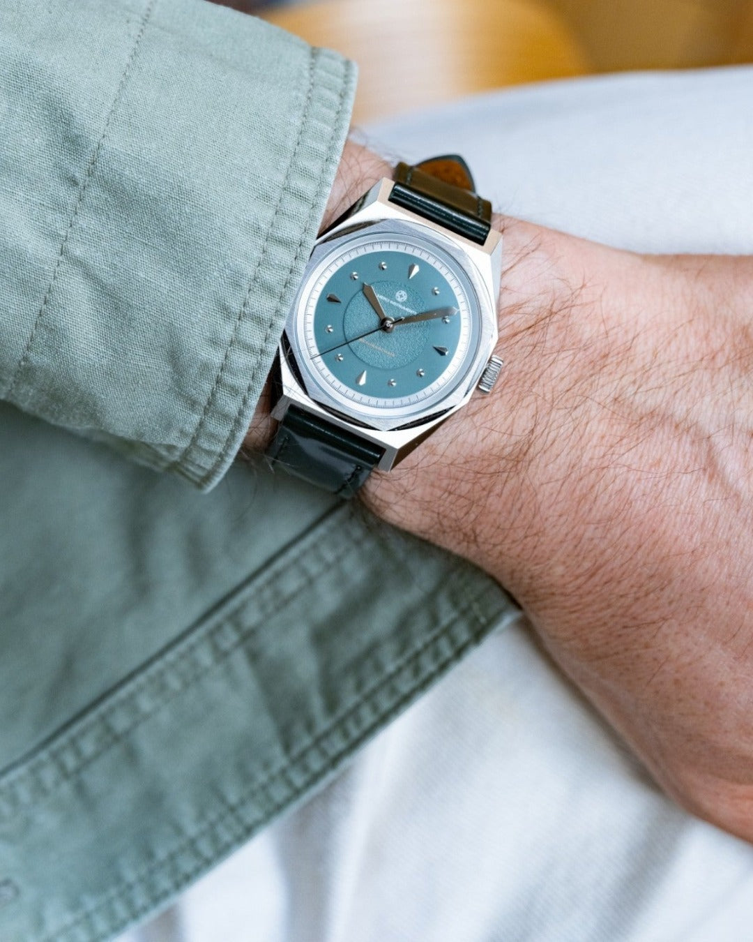 Merci - Beaumarchais Watch - Cosmora