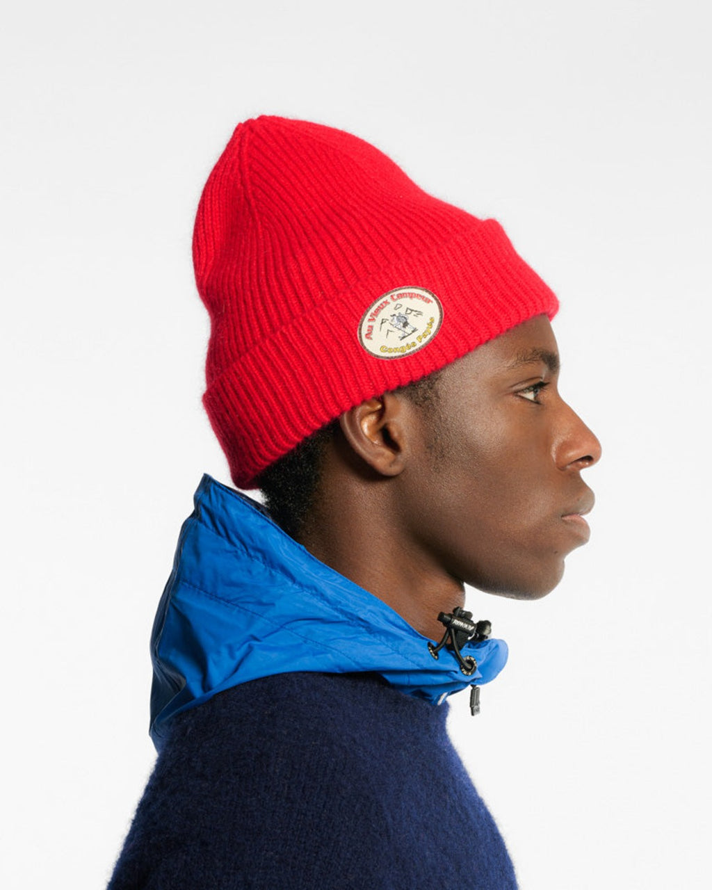 Au Vieux Campeur - Congés Payés - Bonnet Ben - Rouge