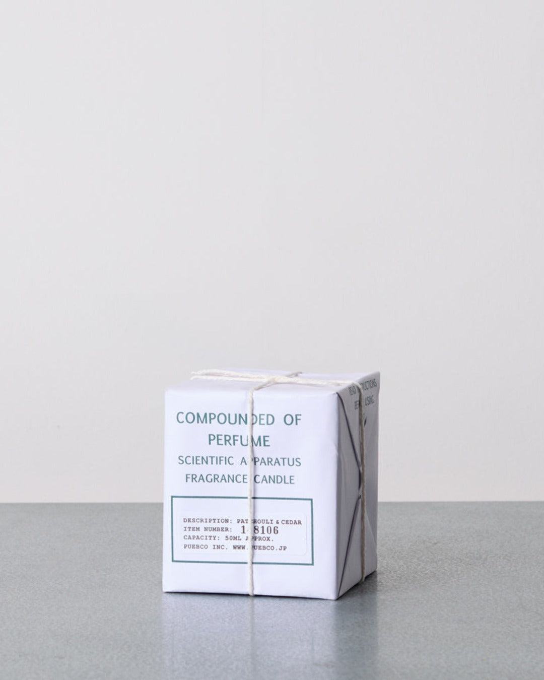 Puebco - Bougie Scientific Patchouli & Cèdre