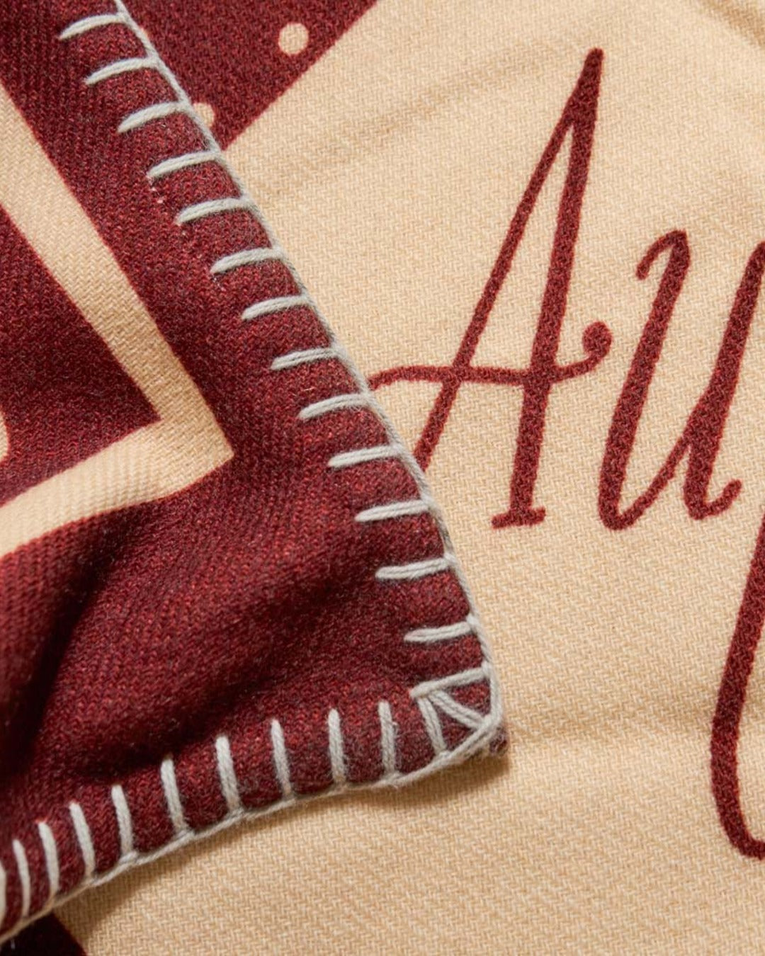 Au Vieux Campeur - Congés Payés - Plaid En Laine Logo Og