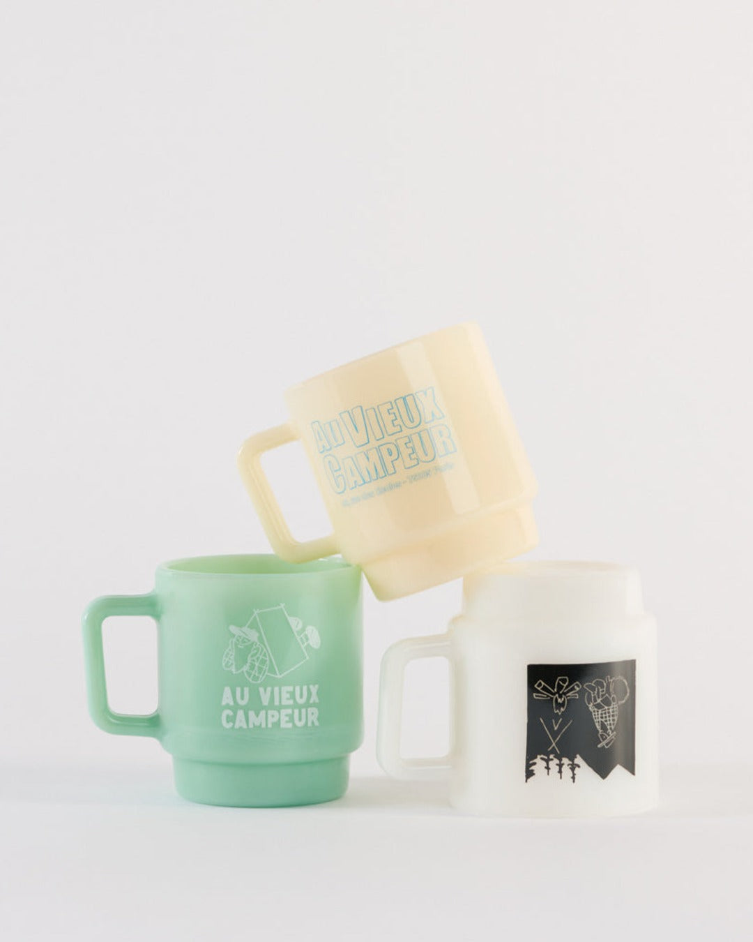 Au Vieux Campeur - Congés Payés - Mug Au Vieux Campeur - Campfire