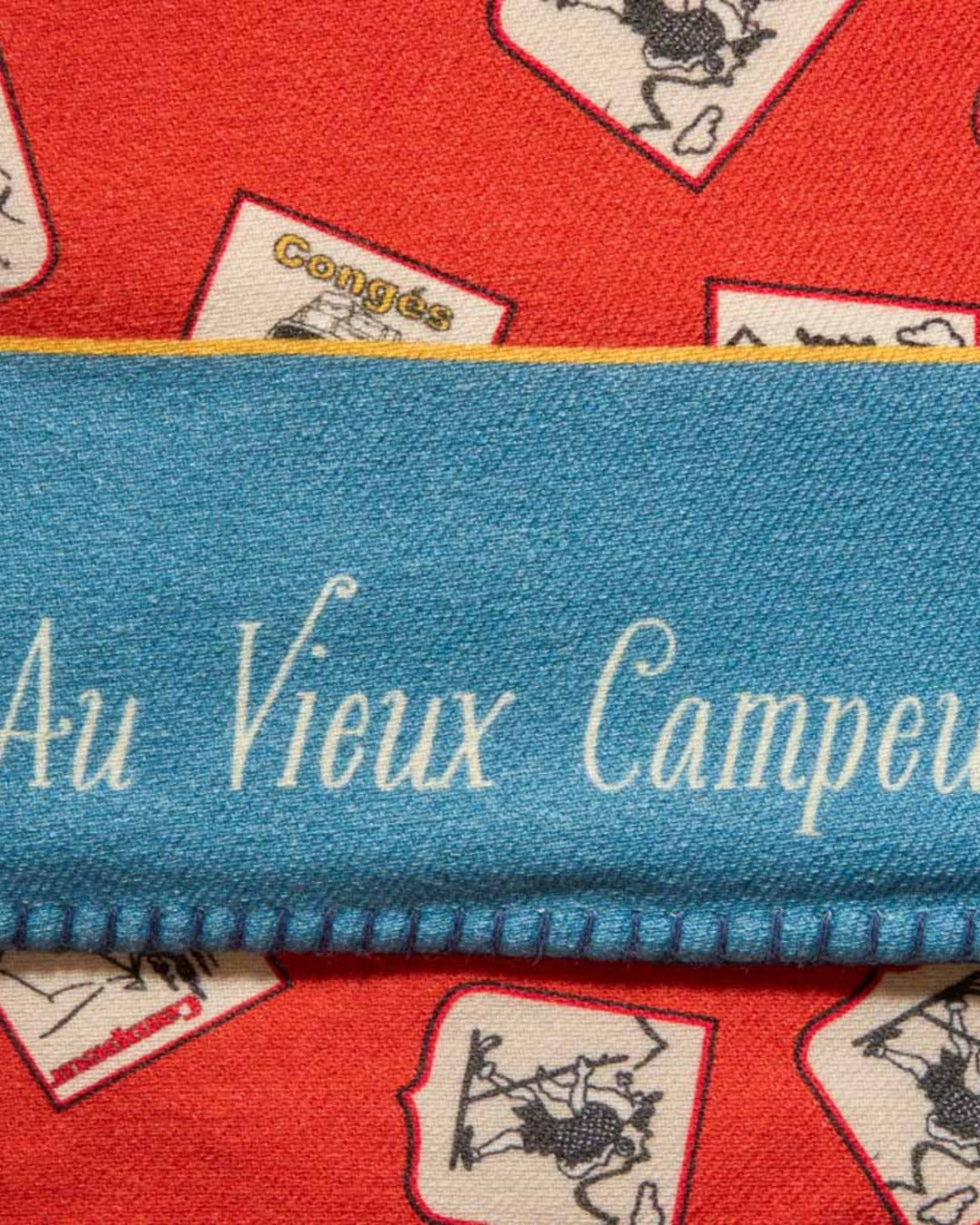 Au Vieux Campeur - Congés Payés - Plaid En Laine Blason