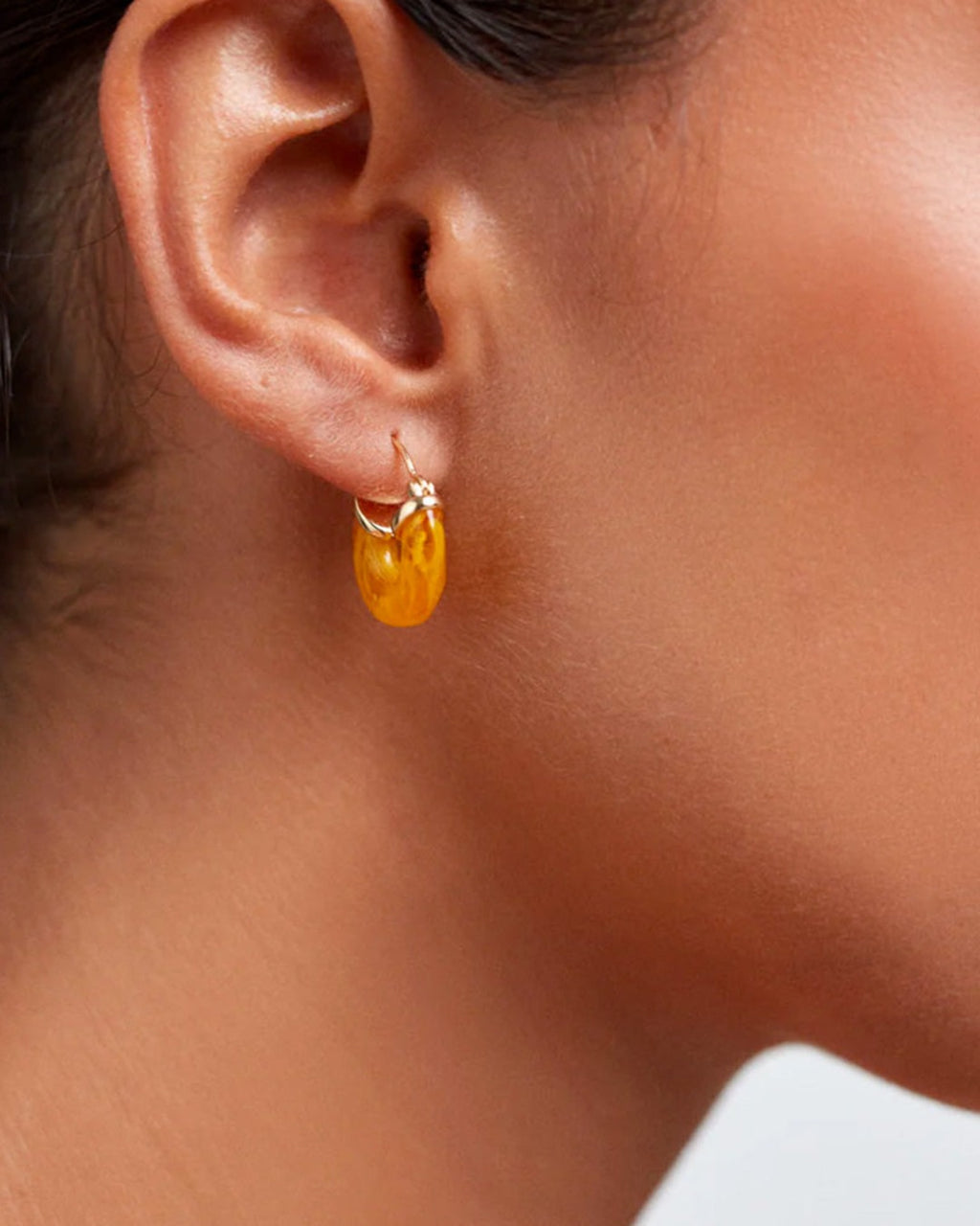 Anni Lu - Petit Swell Hoop Earrings - Amber