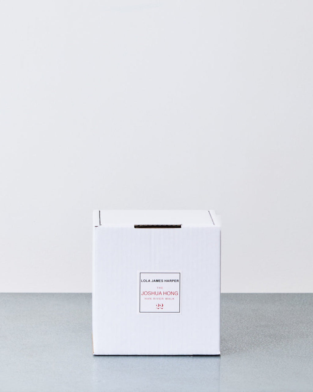 Lola James Harper - Joshua Hong Candle - 190g