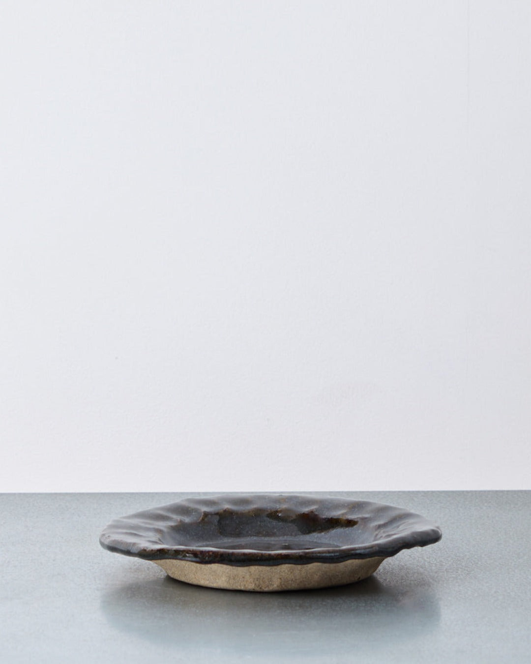 Estudio Vernis - Menut Plate - Bark