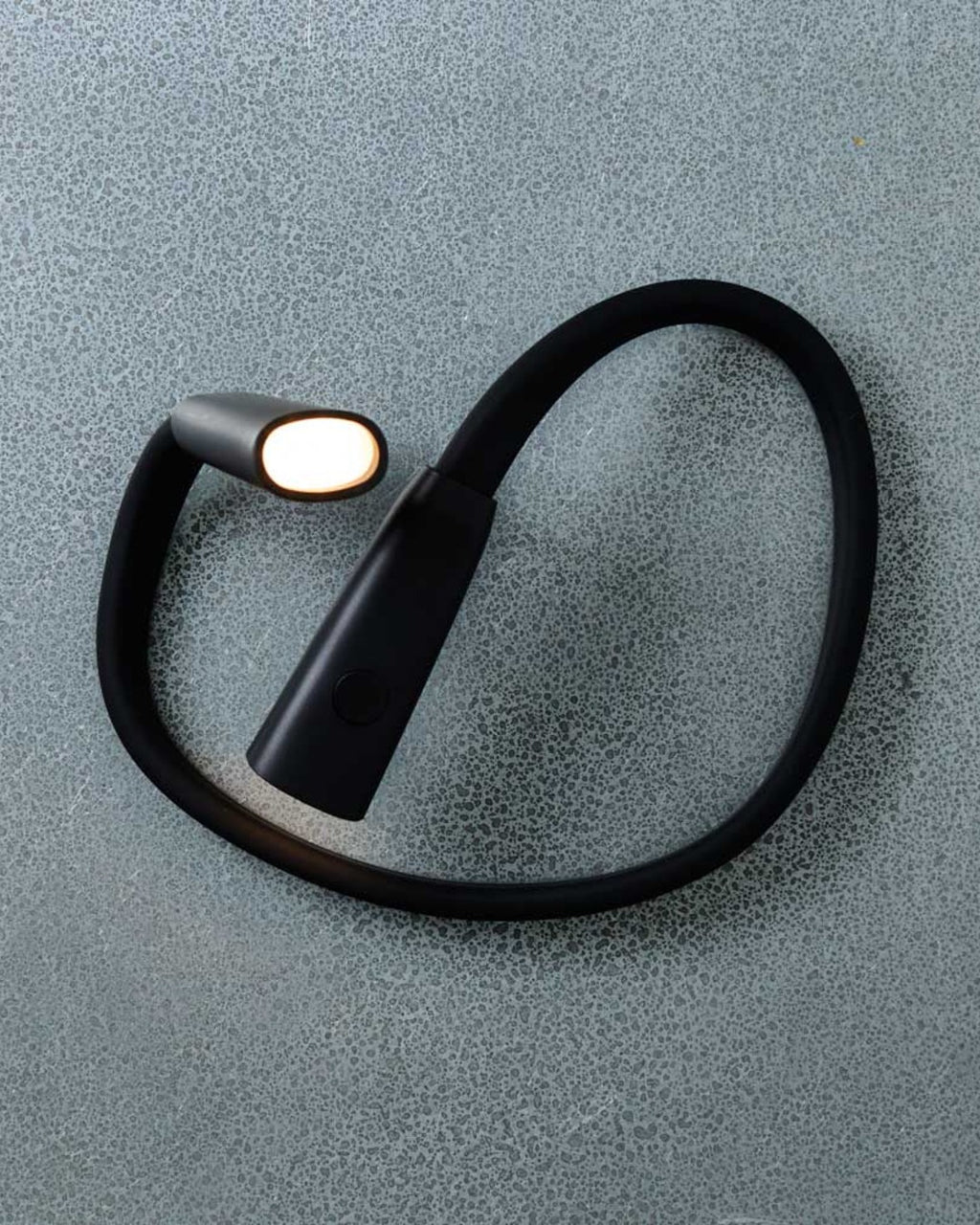 Kikkerland - Hands-Free Reading Light