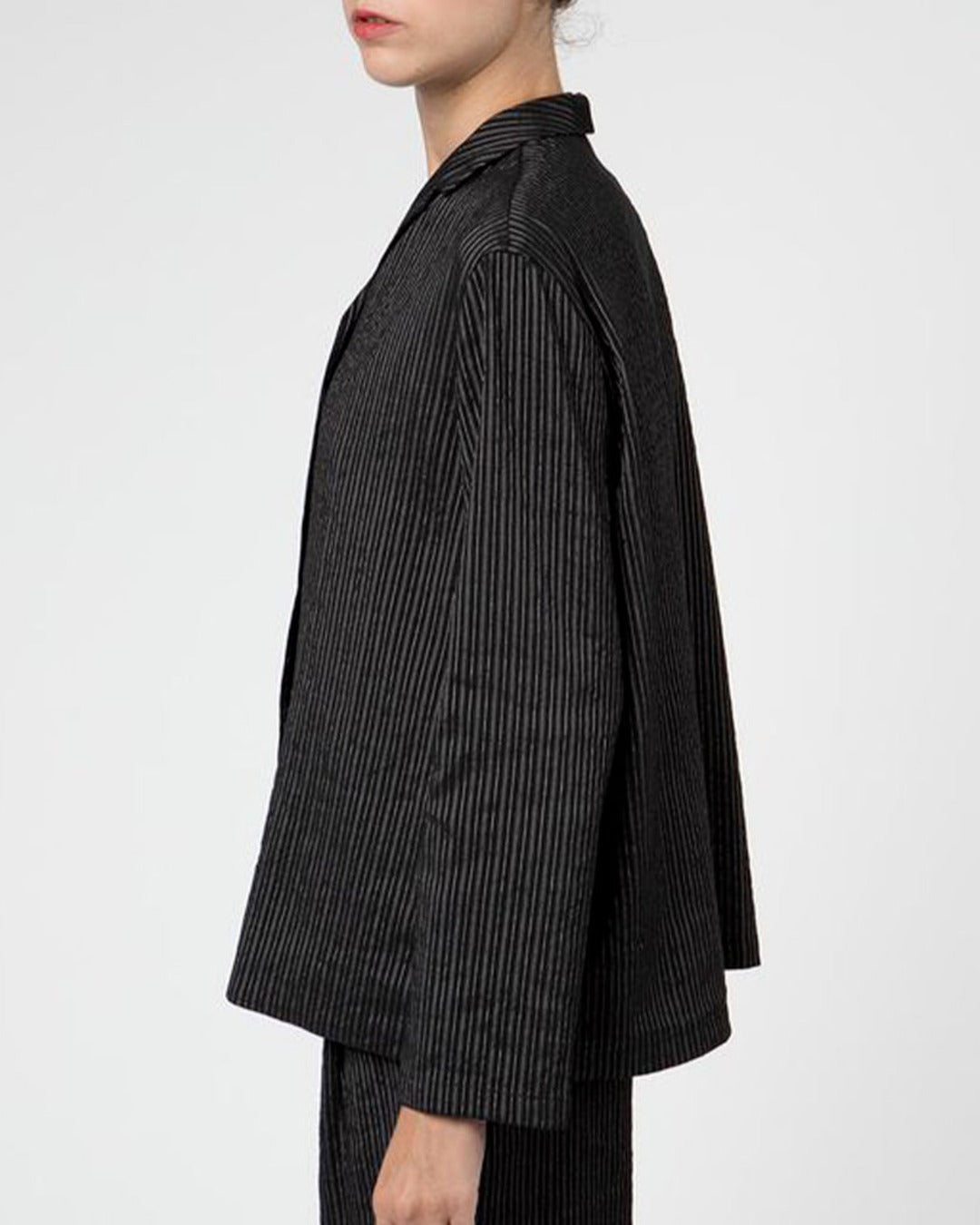 Apuntob - Striped Blazer Jacket - Black
