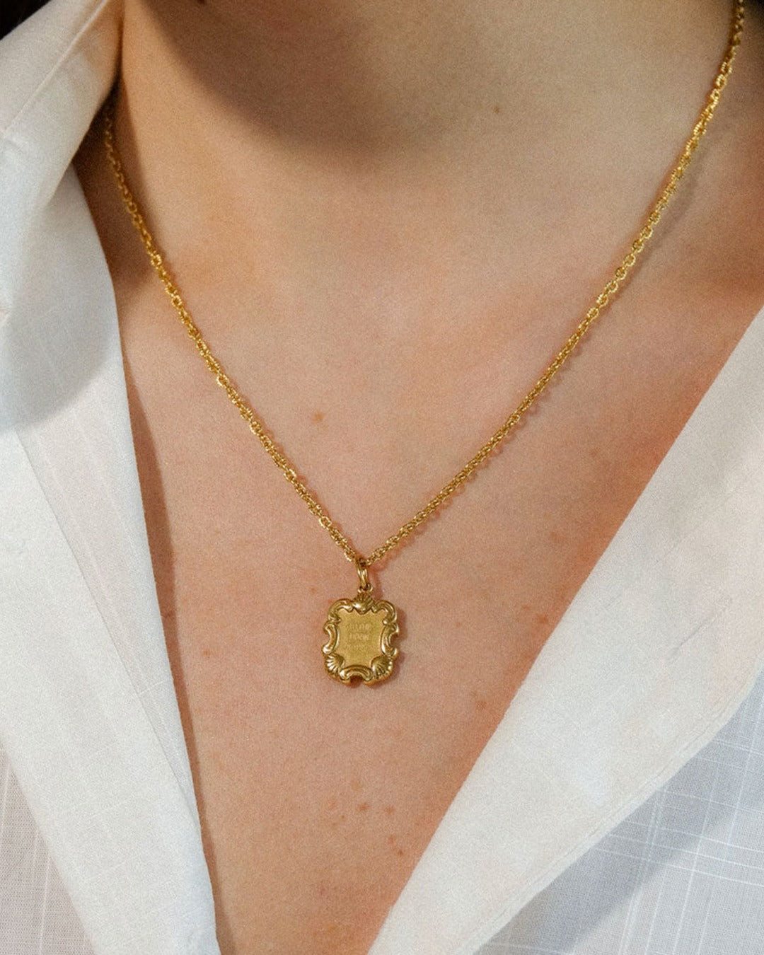 Harpie - Moon Necklace - Gold