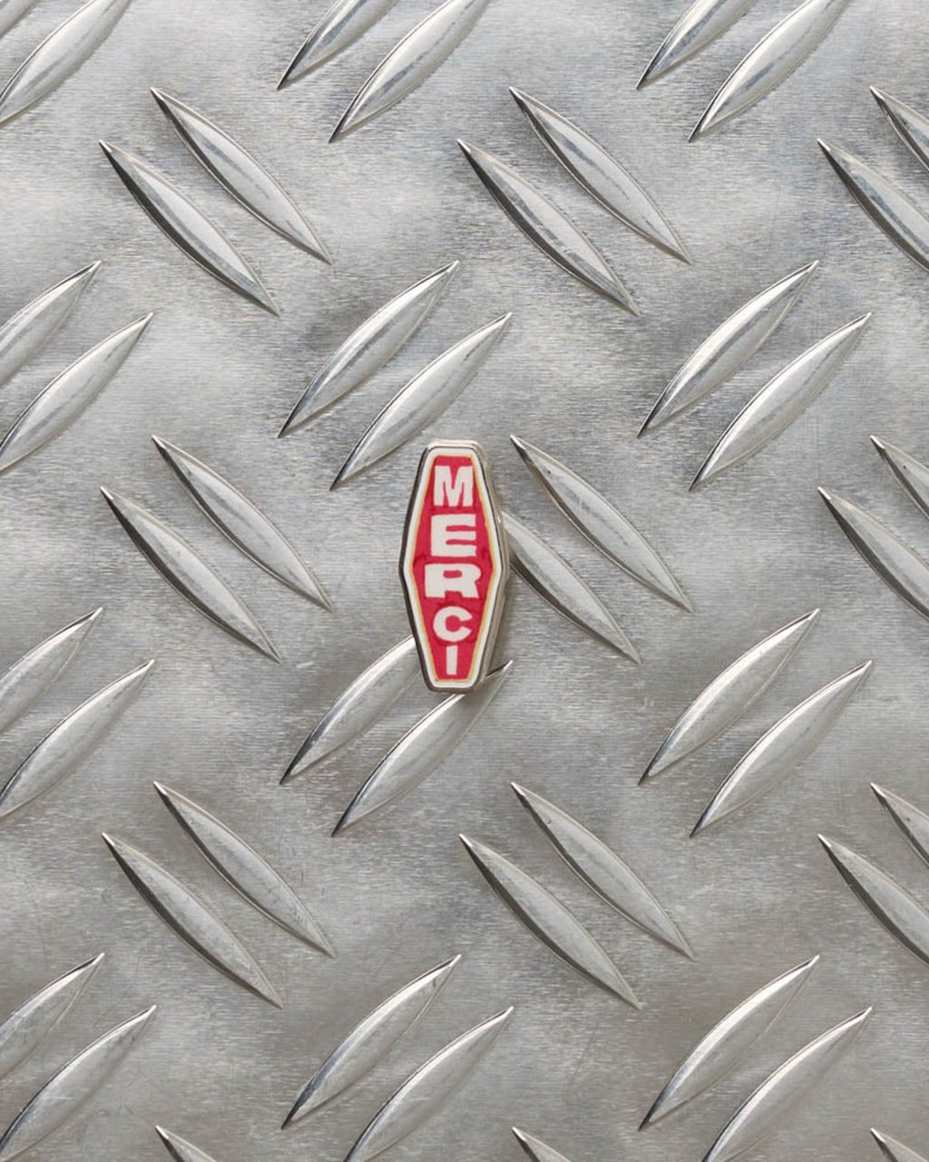 Merci x Shia Mcshia - Tobacco Pins
