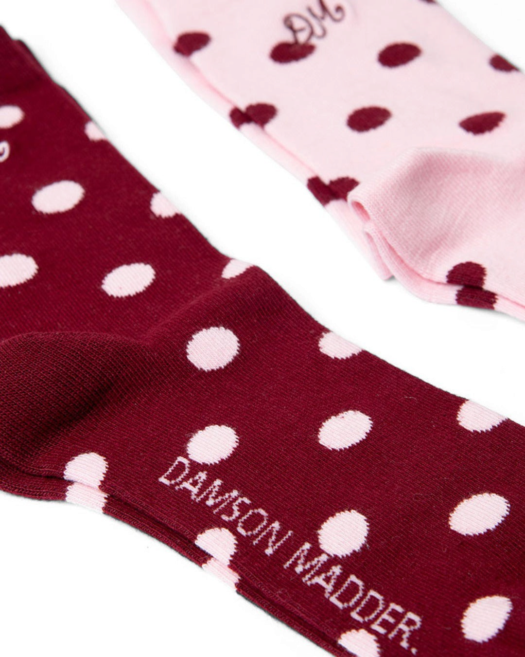 Lot de 2 paires de chaussettes Merci Paris Damson Madder en coton bio rose et bordeaux à pois avec broderie signature