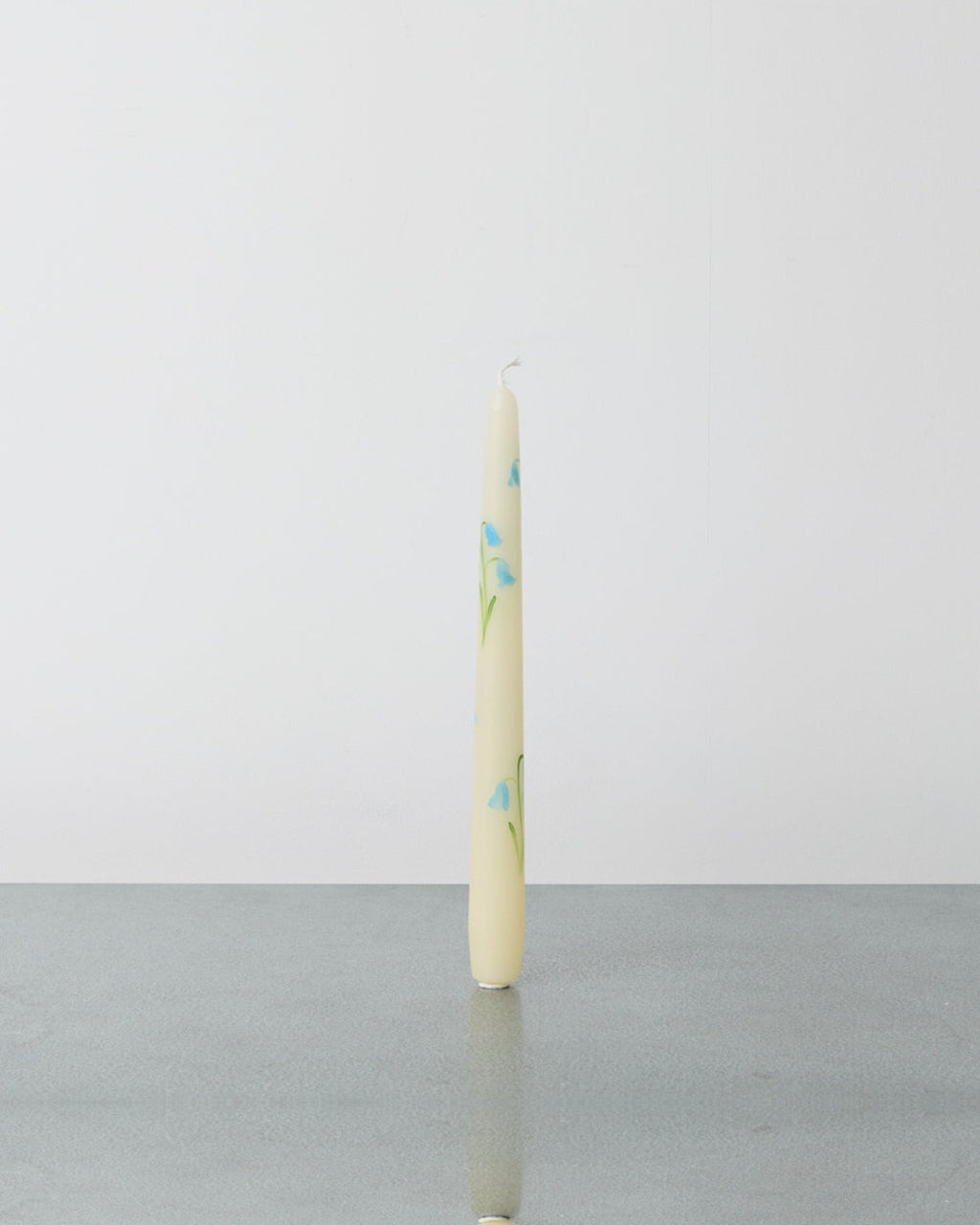 Introna - Bougie Conique Fleurs Bleues