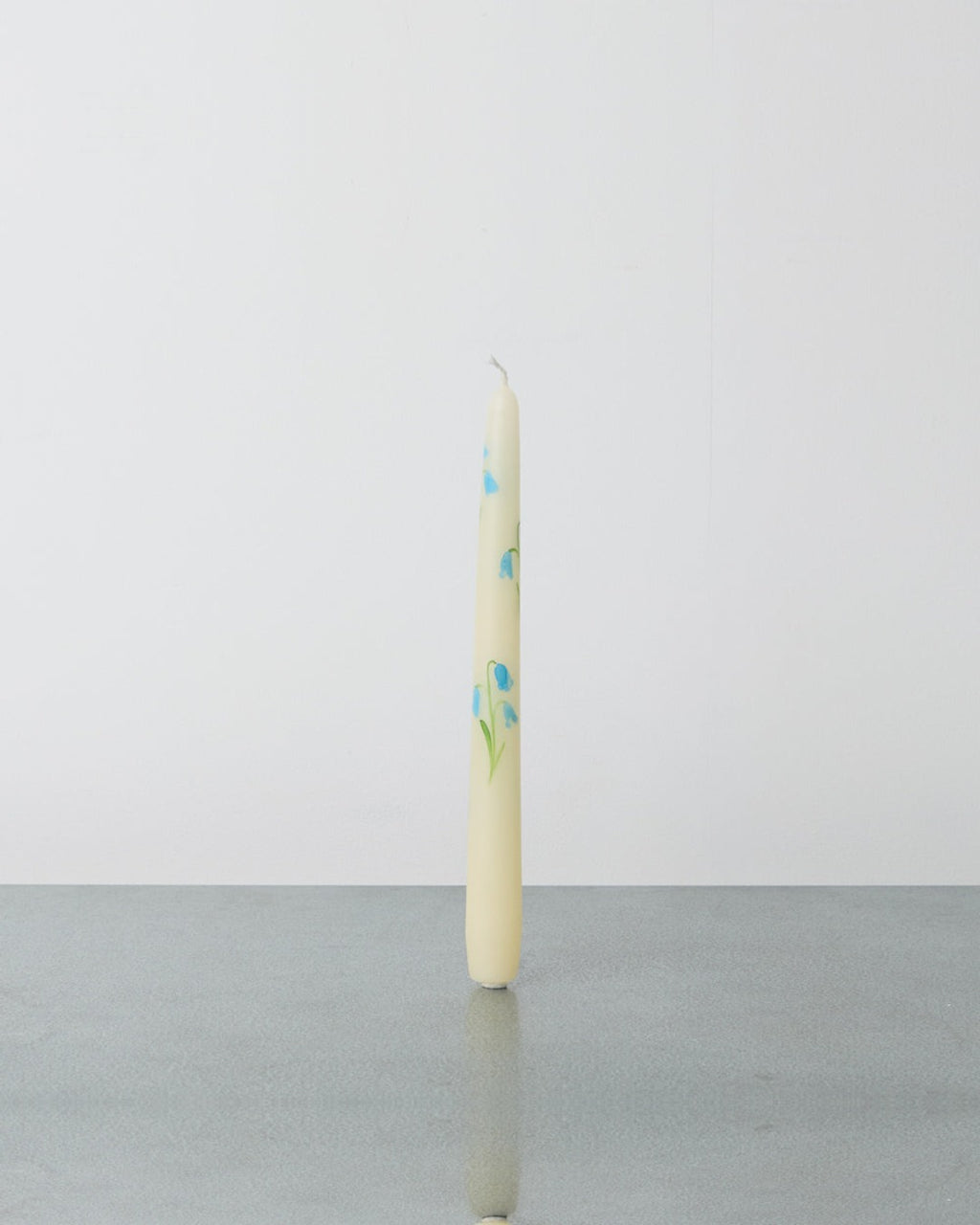 Introna - Bougie Conique Fleurs Bleues