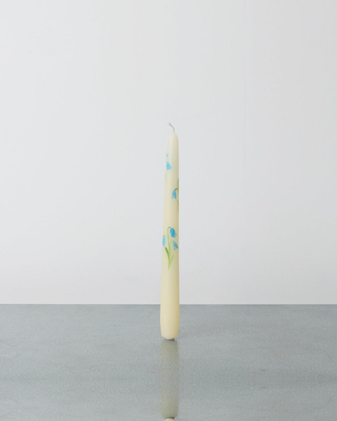 Introna - Bougie Conique Fleurs Bleues