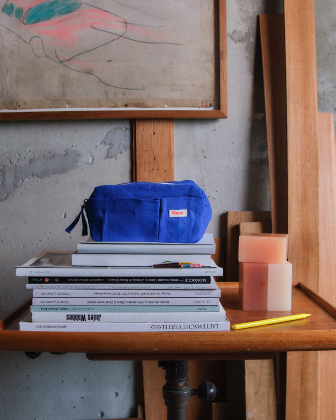 Merci - Washed linen pencil case - Blue Cobalt-60