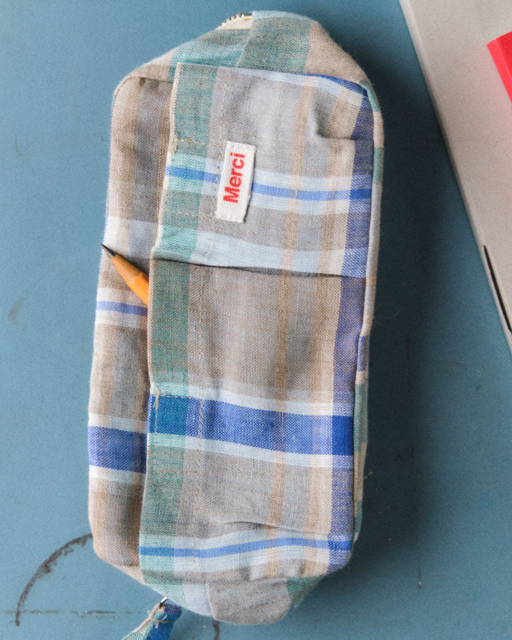 Merci - Trousse En Lin Lavé - Carreaux Bibliothèque