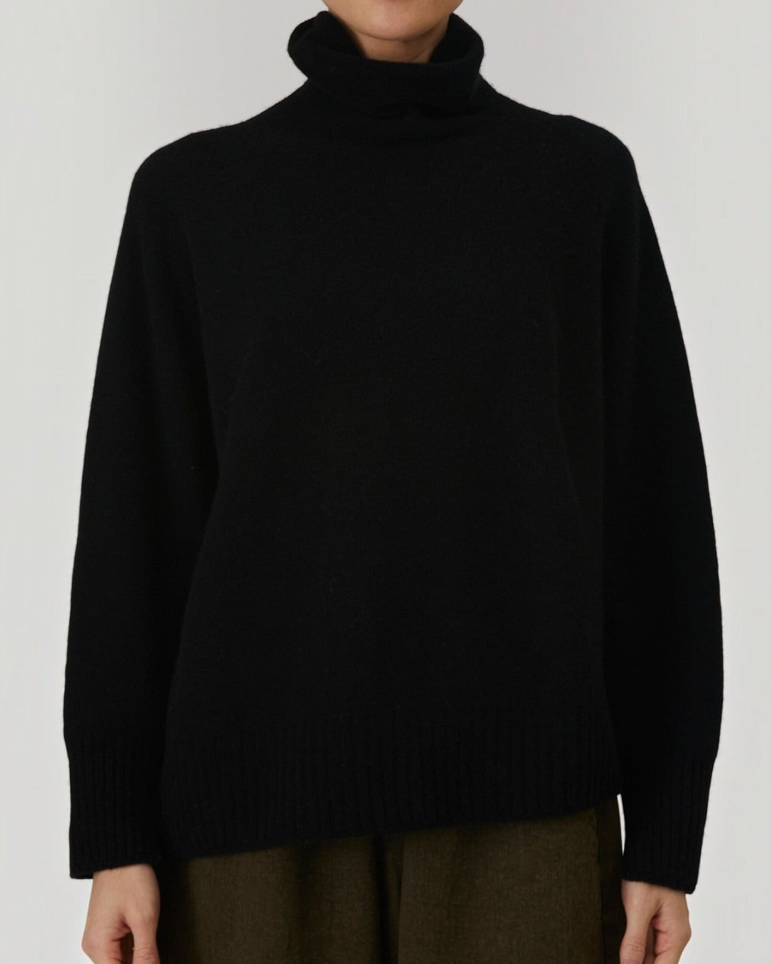 Pas De Calais - Loose Wool Sweater - Black