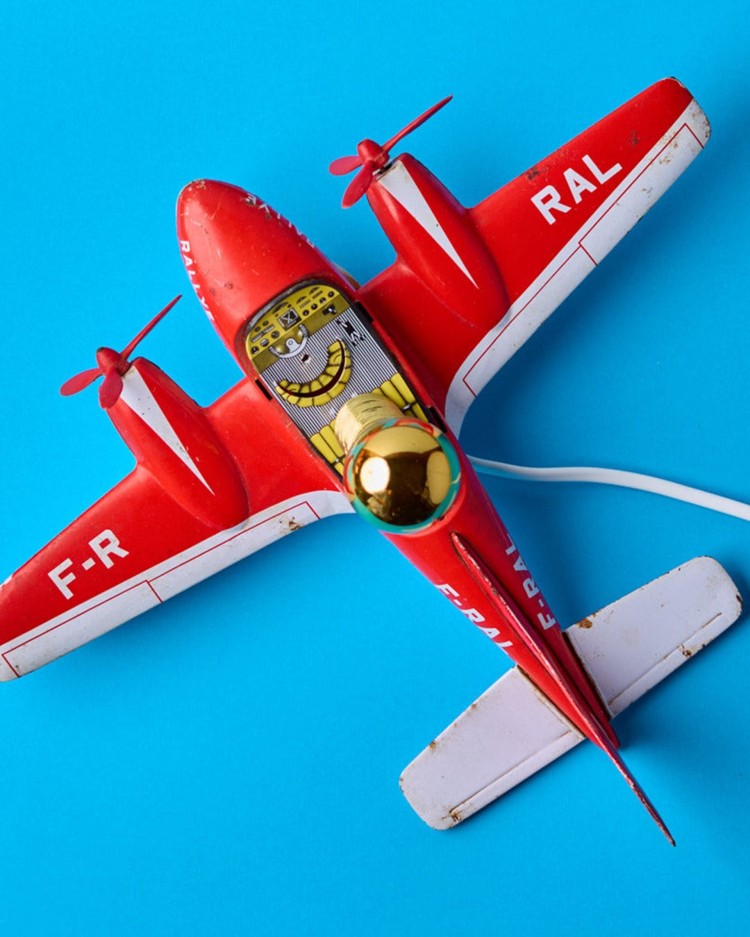 Opening Lights - Lamp - Sheet Metal Airplane