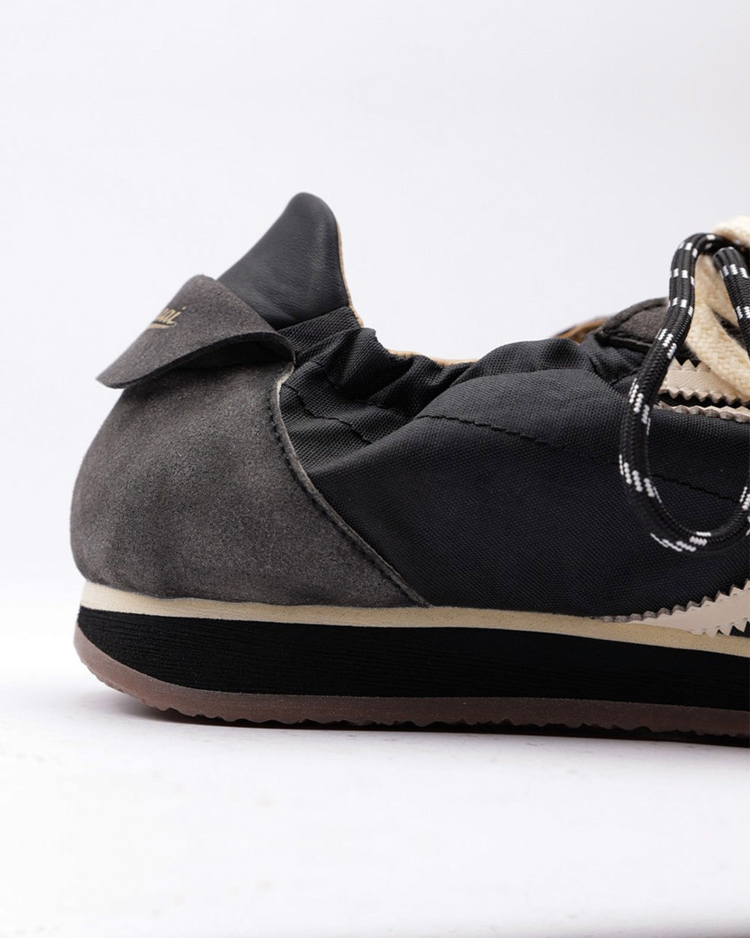 Puraai - Baskets 6.02 Panther - Noir Dirty