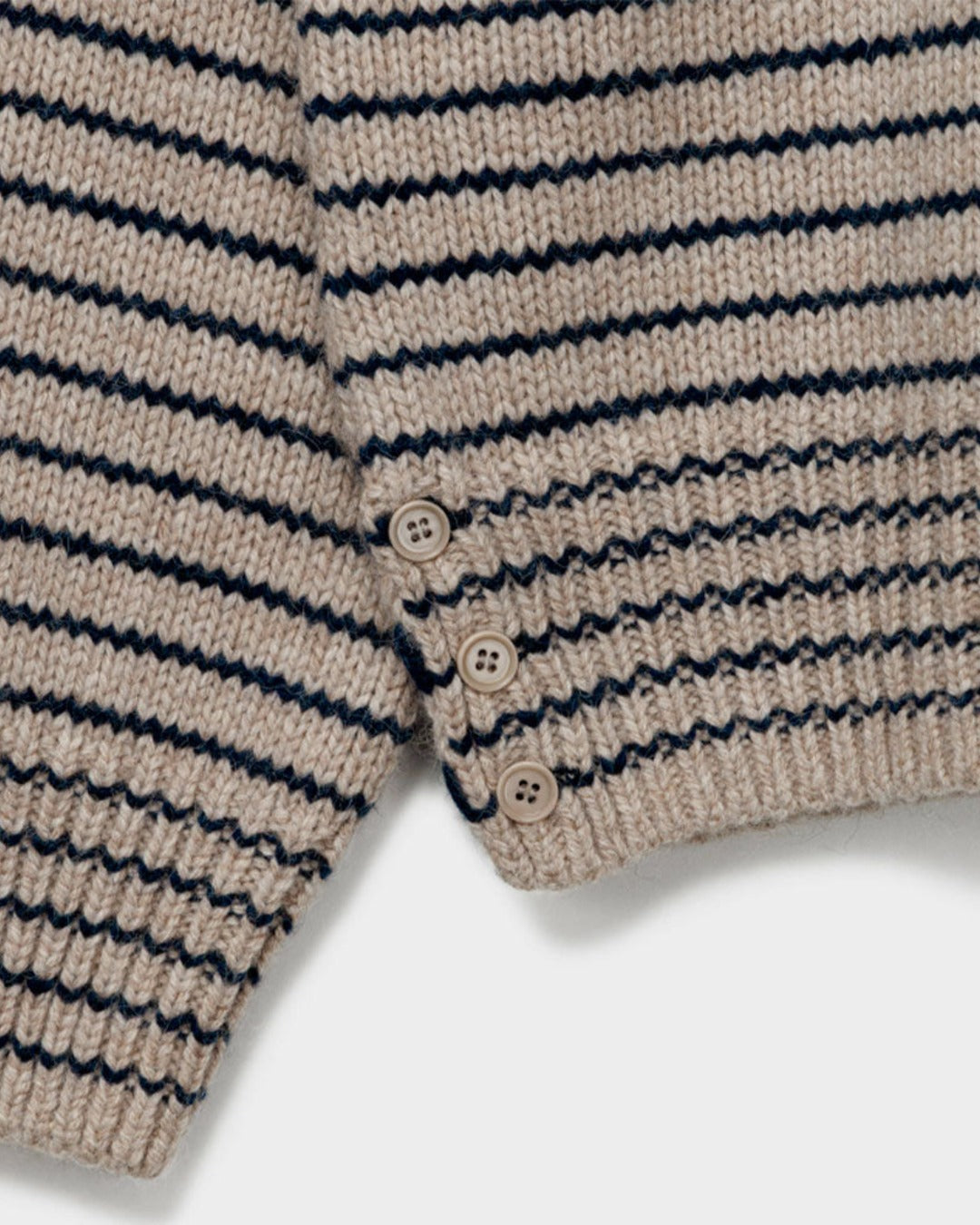 Low Classic - Striped Sweater - Beige