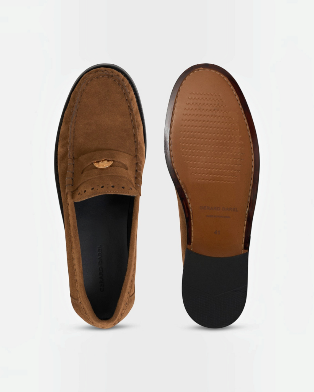 Mocassins Augustine Merci Paris en cuir velours marron avec détail doré sur le dessus et semelle en cuir