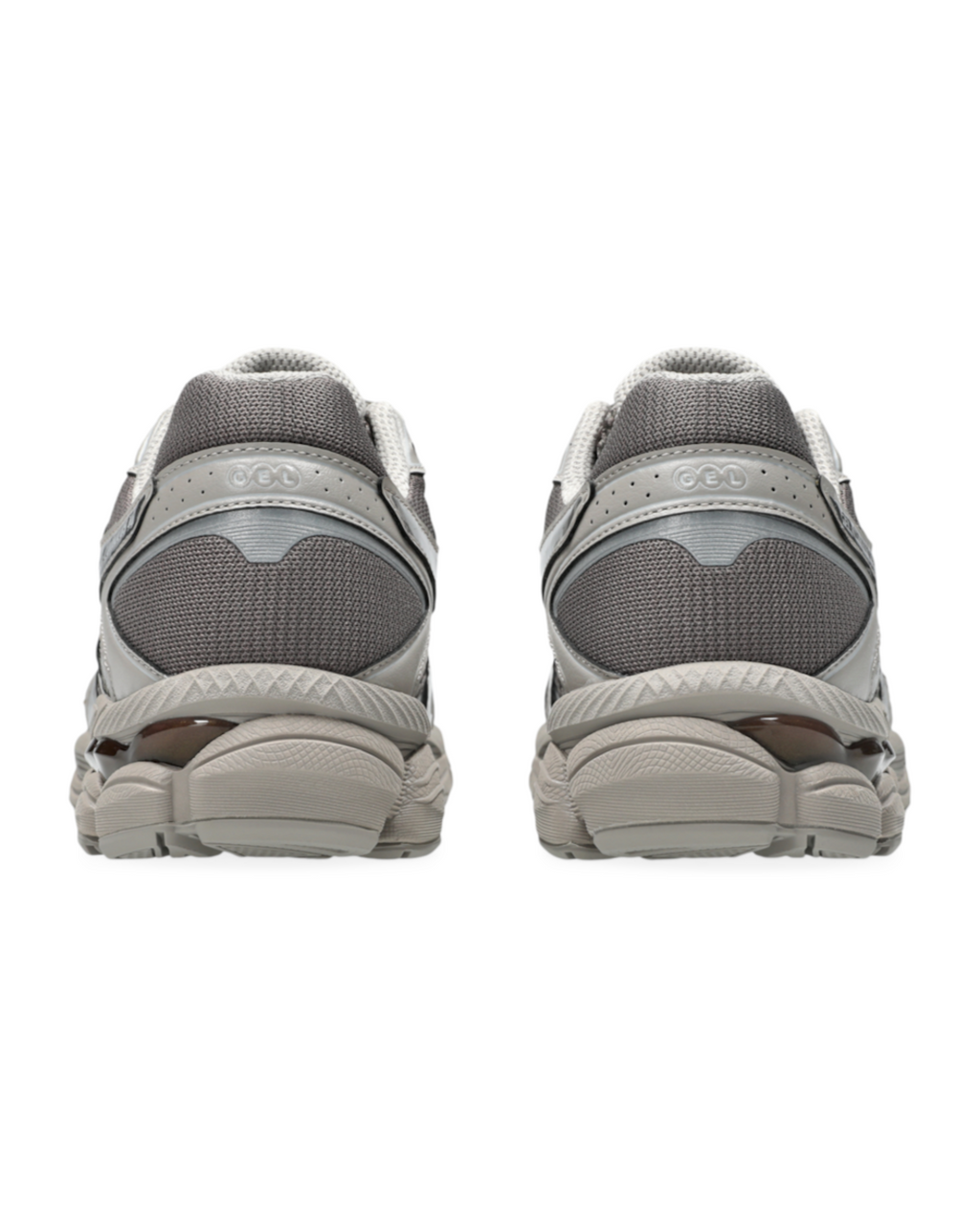 Asics - Gel Cumulus 16 Sneakers - Cacao Powder & Pure Silver