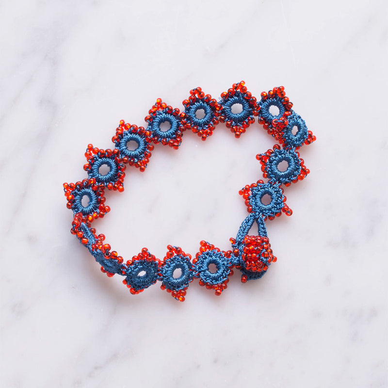 Ottomania - Bracelet crochet Daisy - Bleu & Rouge