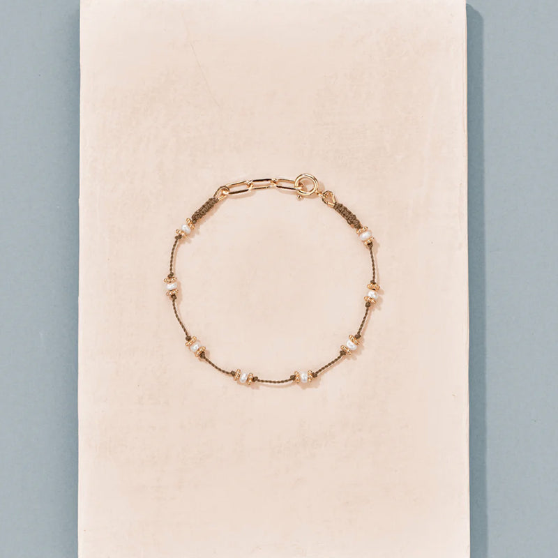 Tityaravy - Bracelet Lotus - Beige Perles d'eau douce