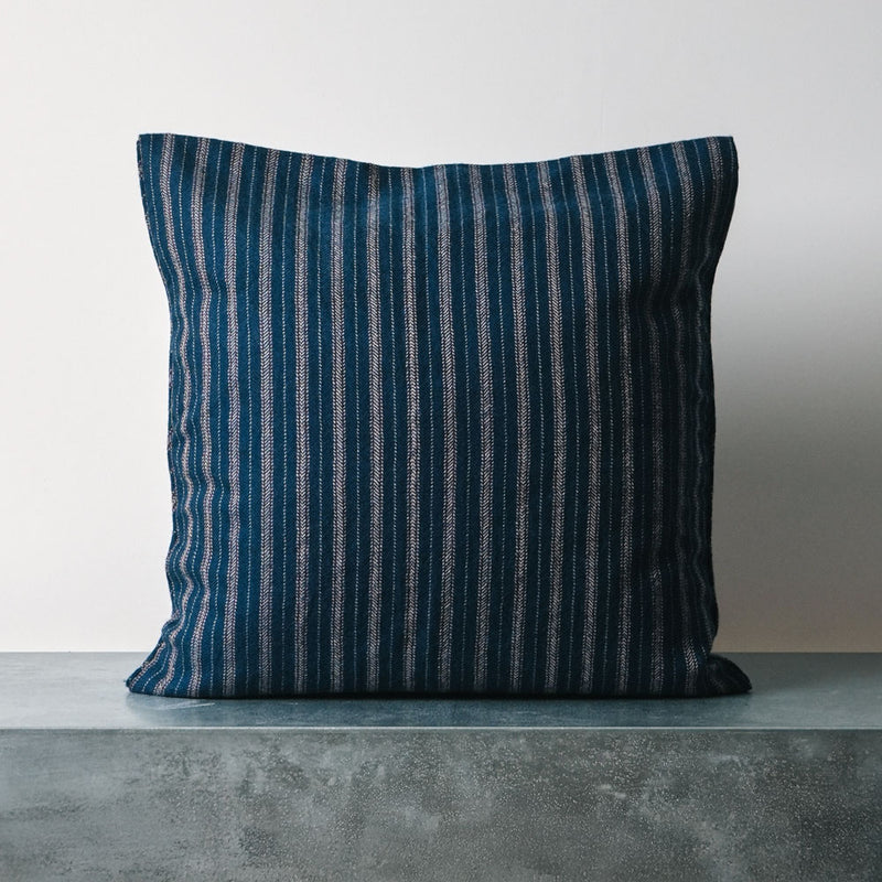 Coussin en laine n°80 - Navy Blue