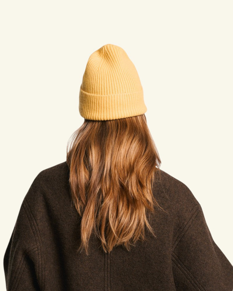 Au Vieux Campeur - Paid Holidays - Ben Hat - Yellow