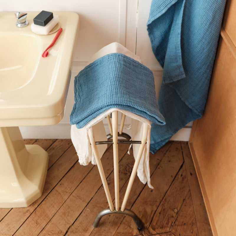 Serviette de bain en lin - Waffle - Bleu Primaire