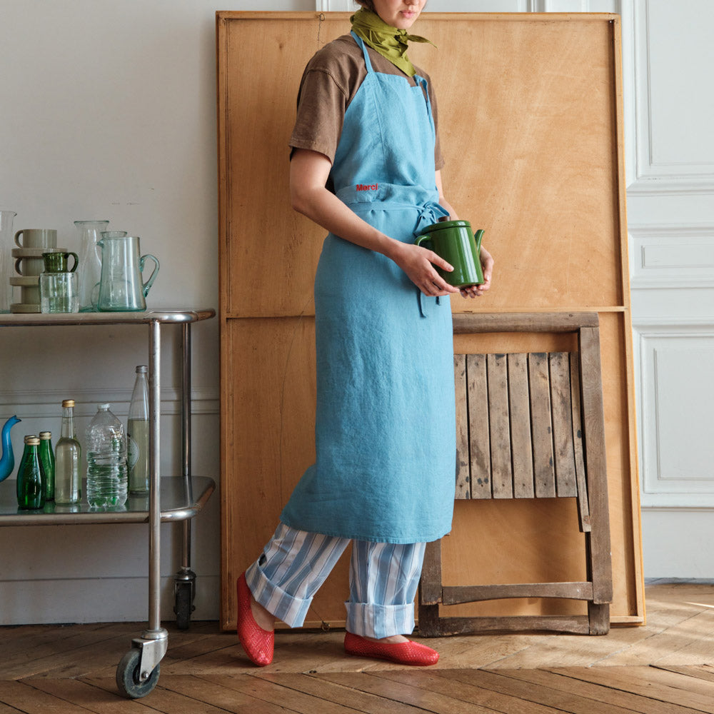 Washed linen apron - Primary Blue – Merci Paris