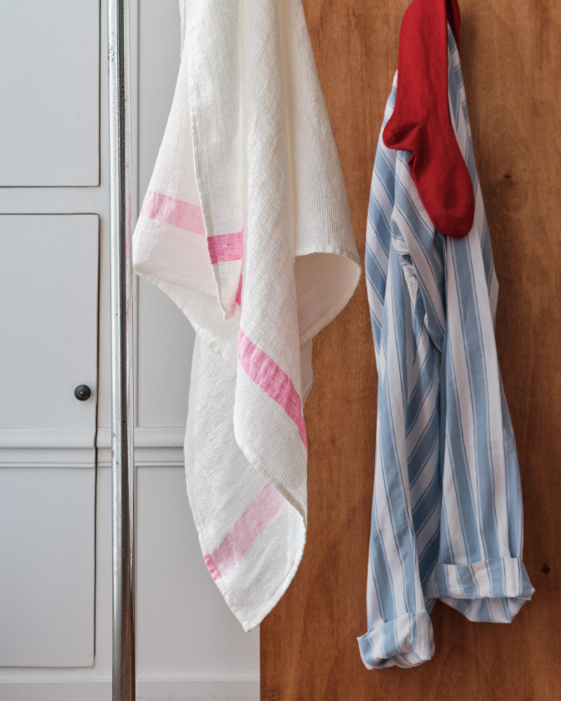Merci - Serviette De Bain En Lin Nid D'Abeille - Bande Rose Garance