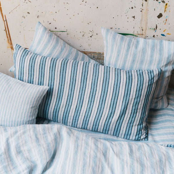 Coussin rectangle en lin lavé - Rayures Palette Bleu Primaire