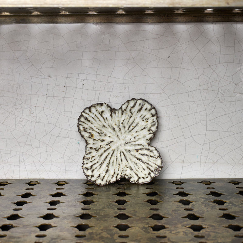 Assiette Nénuphare en céramique - Potry